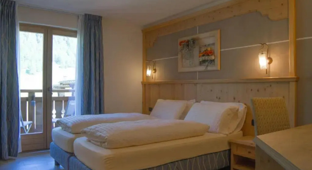 Двухместный номер Comfort с балконом Hotel Amerikan