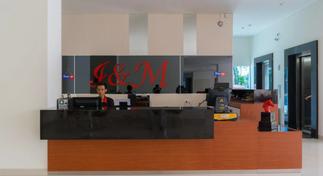 I&M Hotel Billiard, Book Hotel 3-Star Hotels in East Java, 3*