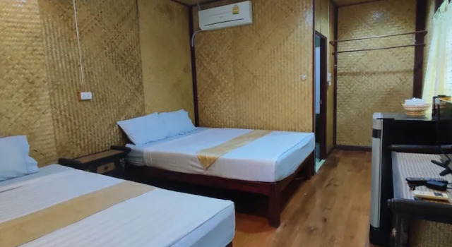 Номер Standard Baansuan Lychee Maeklong Resort Ampawa