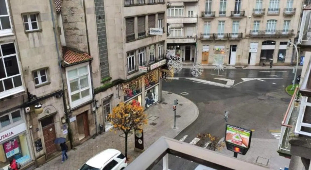 Charming Apartment in Ourense overlooking the City, Prenota Appartamento Ourense 