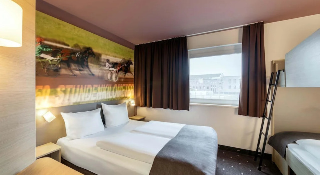 Четырёхместный номер Standard B&B Hotel Mönchengladbach