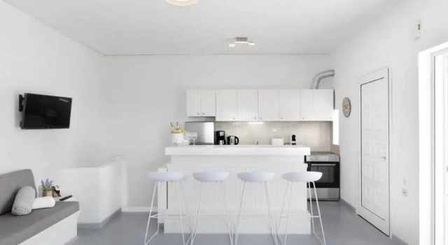 Коттедж с 2 комнатами Family Maisonette with pool #3