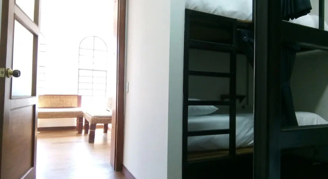 Media Luna Hostel Bogota, Забронировать Хостел Хостелы Богота, рядом с Fanny Mikey National Theatre, Хостел