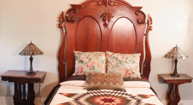 Номер Deluxe Flowertown Bed and Breakfast