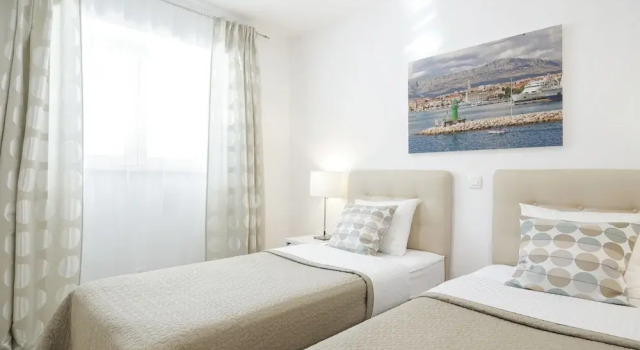 Holiday Home Aspalathos, Забронировать Дом для отпуска Коттеджи Сплита, Коттедж