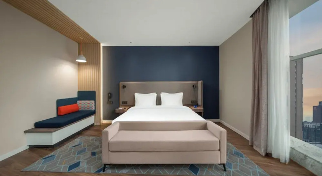 Двухместный номер Standard Holiday Inn Express Zhengzhou Guancheng by IHG