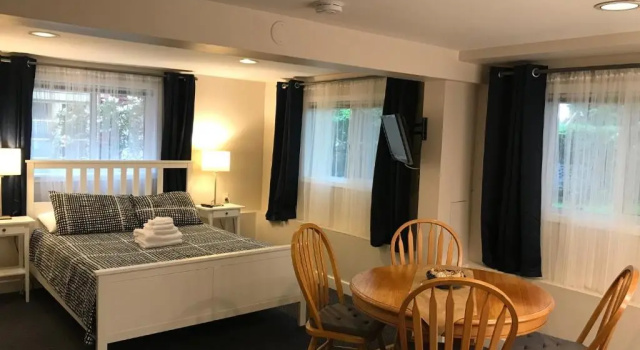 Люкс Cambie Lodge