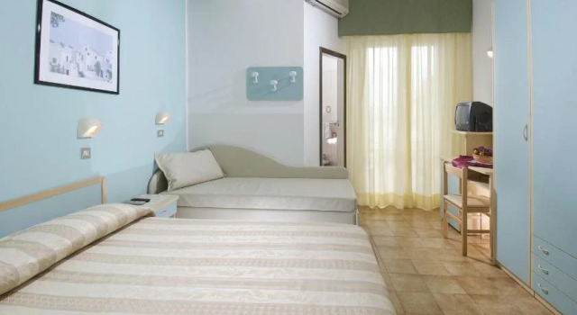 Hotel Solmar, Забронировать Отель Отели Каттолики с бассейном, рядом с Аквариум Le Navi, Бассейн