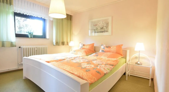 Comfortable Apartment in Mecklenburg-cispomerania Near Beach, Забронировать Апартаменты/квартира Апартаменты Кюлунгсборн, рядом с Train Station Ostseebad Kühlungsborn West, Апартаменты/квартира