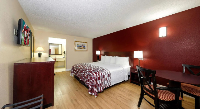 Двухместный номер Standard с видом на бассейн Red Roof Inn Ellenton - Bradenton NE