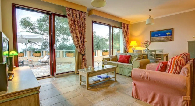 Anastasia Villa - Timeless Elegant Sanctuary With Panoramic Views