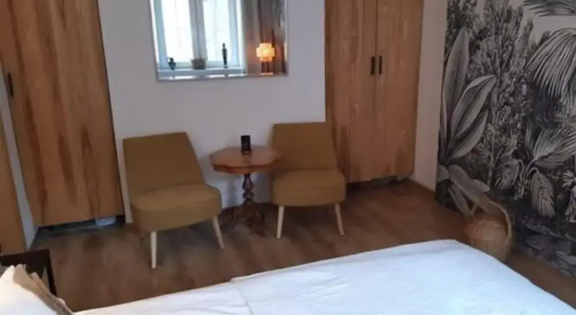 Elite Apartments Sunflower Center, Varaa Huoneisto Hotellit Pommeri pysäköinnillä, Pysäköinti