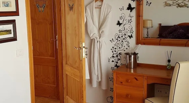 Casa Mariposa, Book Hotel Hotels in Tenerife with Parking, Parking