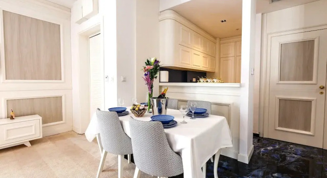 Люкс Deluxe Royalis Suites Rafailovici - Beachfront Sea View Apartments