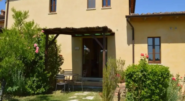 Cozy Tuscan Countryside Escape, Забронировать Апартаменты/квартира Отели Ашано с парковкой, Парковка