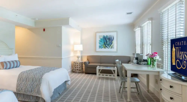 Четырёхместный номер Standard Chatham Wayside Inn