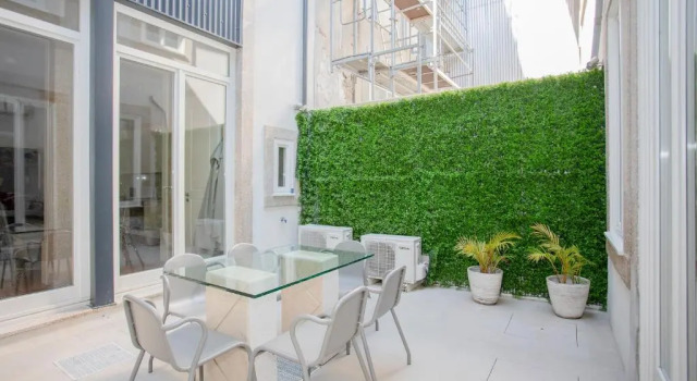 Апартаменты Liiiving in Porto Central Secret Terrace