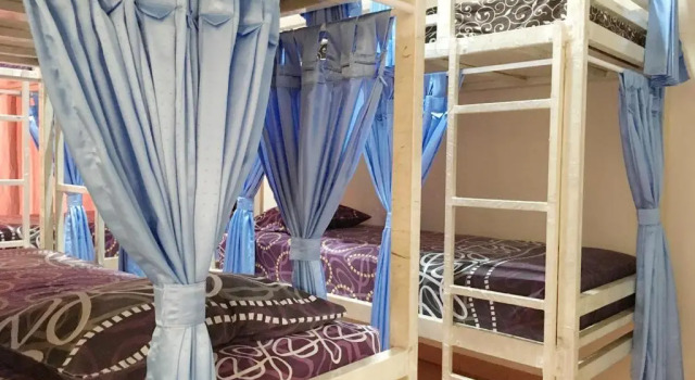Letto in camerata Cendana Mulia Hostel Bogor