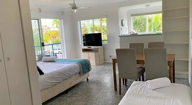 Апартаменты Superior Broadwater Keys Holiday Apartments