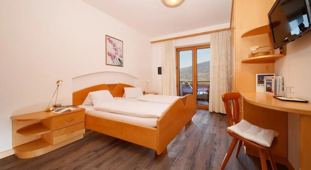 Panorama Hotel Garni Bühlerhof, Забронировать Отель Отели в центре Лана, в центре