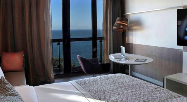 Superior Casal quarto com vista para o mar Pullman Dakar Teranga