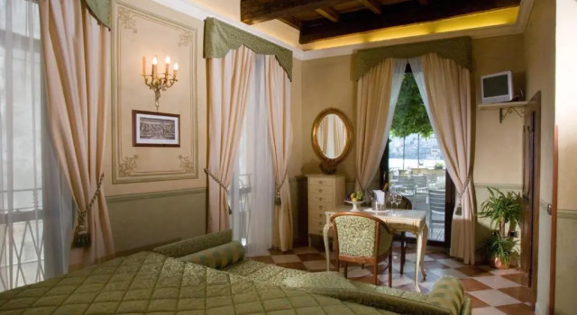 Люкс Hotel Leon DOro