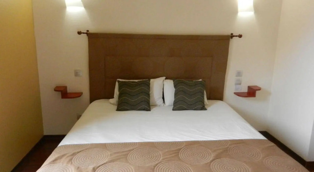 Logis L'Hôtel, Rezerwuj Hotel Hotele w Chartres ze śniadaniem, Śniadanie