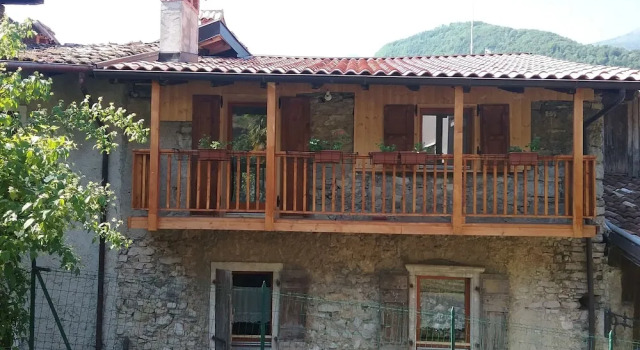 Penthouse in Historic Residence of the 700, Overlooking the Castle and Lake Garda, Забронировать Апартаменты/квартира Тенно Alto Garda e Ledro