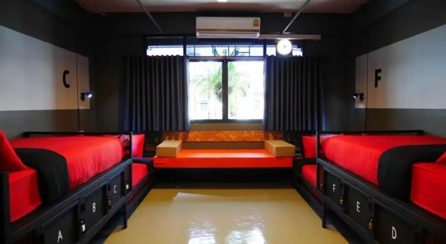 Кровать в общем номере Amity Poshtel