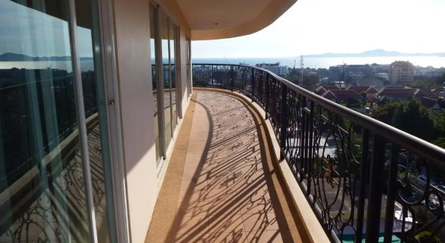 Апартаменты с 2 комнатами Tara Court Condo