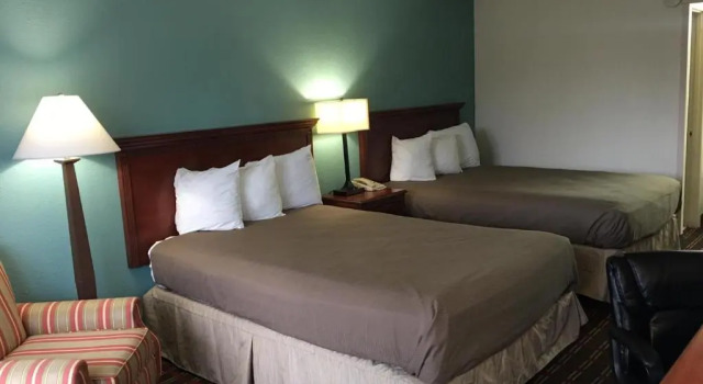 Четырёхместный номер Standard Fiddlers Inn Opryland