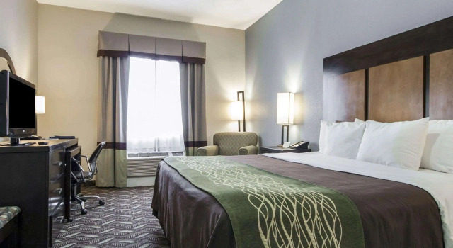 Comfort Inn & Suites I-10 Airport, Rezerwuj Hotel Hotele w El Paso z parkingiem, Parking