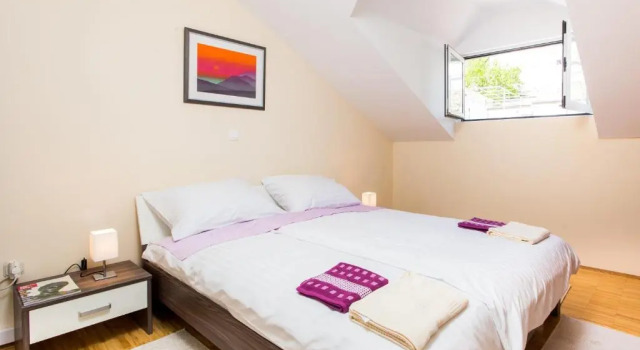 Апартаменты с 2 комнатами с видом на море Sunlit Comfort Apartments