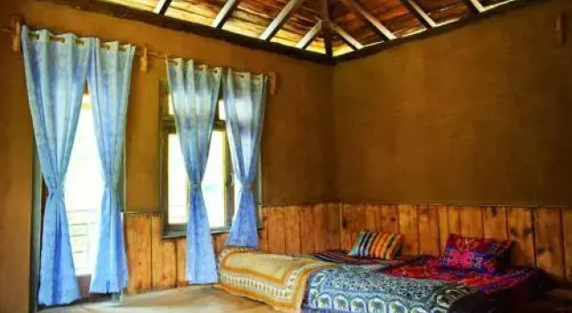 Binsar Valley River Camp, Rezerwuj Hotel Hotele w Uttarakhand z basenem, Basen