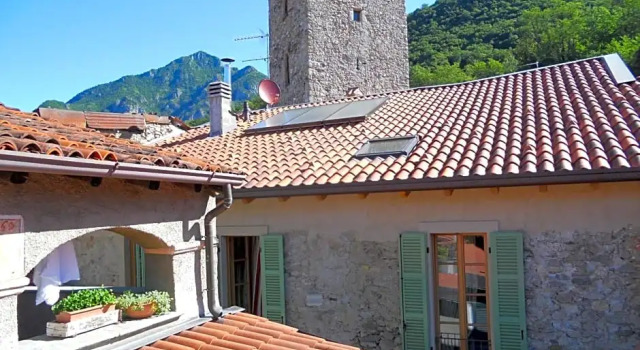 Alla Torre del Barbarossa B&B FORESTERIA, Book Bed and Breakfast Hotels in Como with Breakfast, Breakfasts