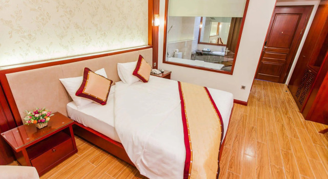 Tu Son Luxury Hotel