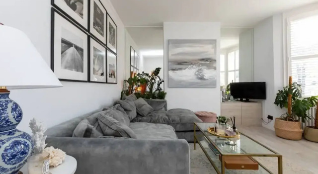 Beautiful, Light and Spacious 2 Bedroom Flat in Clapham