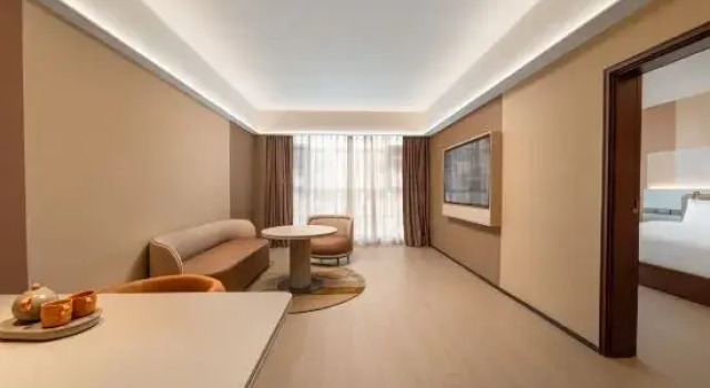 Люкс Deluxe Haiyou Hotel (Chenzhou Yuhou Street Bubugao New World)