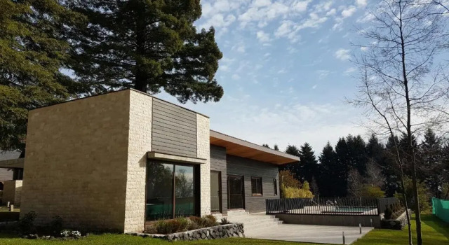 Коттедж PUCON HOUSE - Lake Access & Near Ski Center