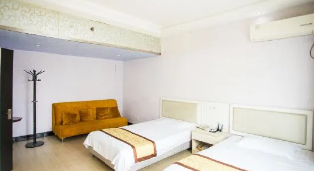 Люкс Sucheng Chain Hotel (Huangmei Zhongbai Warehouse)