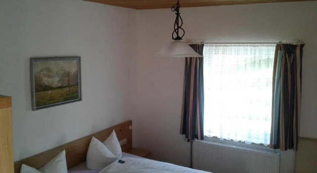 Hotel Garni Post, Забронировать Отель Грайнау Гармиш-Партенкирхен
