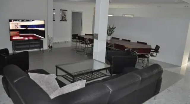 Loft AR, Забронировать Отель Тойфен 