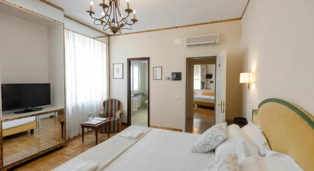 Camera Family Hotel Continental