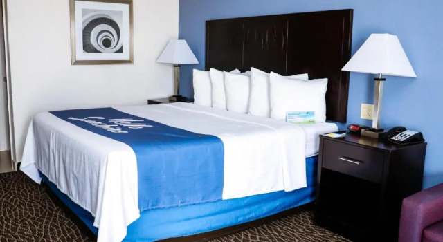 Camera Standard Days Inn by Wyndham Bryan