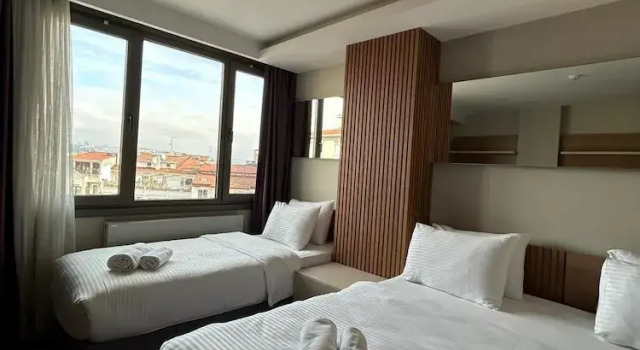 Трёхместный семейный номер Standard Frezya Family Hotel