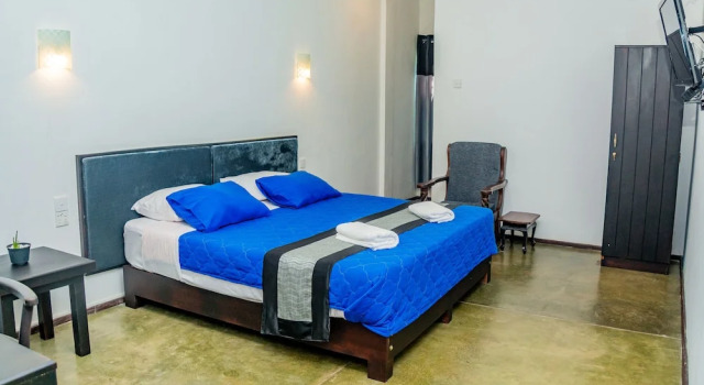 ShiCo Transit Hotel, Забронировать Отель Отели Западной провинции 3 звезды, 3*
