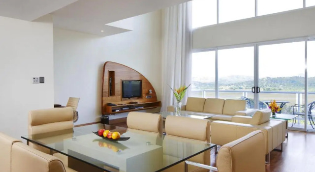 Люкс с видом на горы Airways Hotel