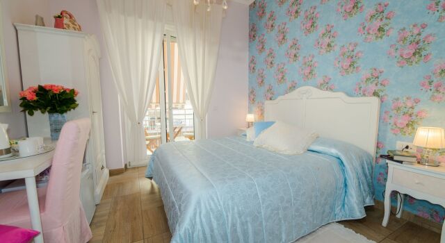 B&B Salerno Chic in Center, Забронировать Отель «постель и завтрак» Салерно Кампания