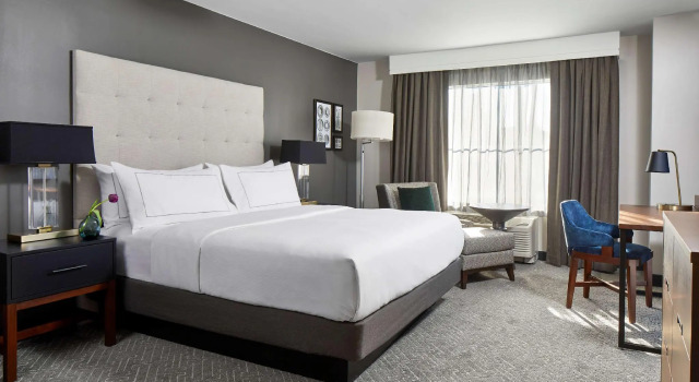 Двухместный номер Standard Cumberland House Knoxville, Tapestry Collection by Hilton