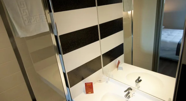 Номер Standard Brit Hotel Confort Saint-Dizier